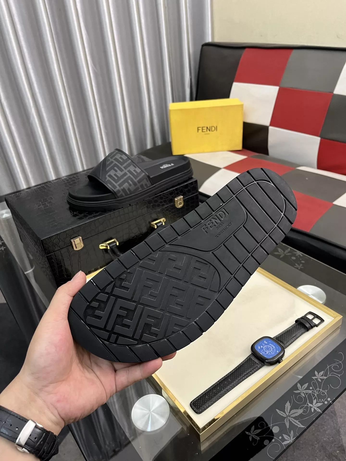 Classic 4324 Fendi Slippers For Men