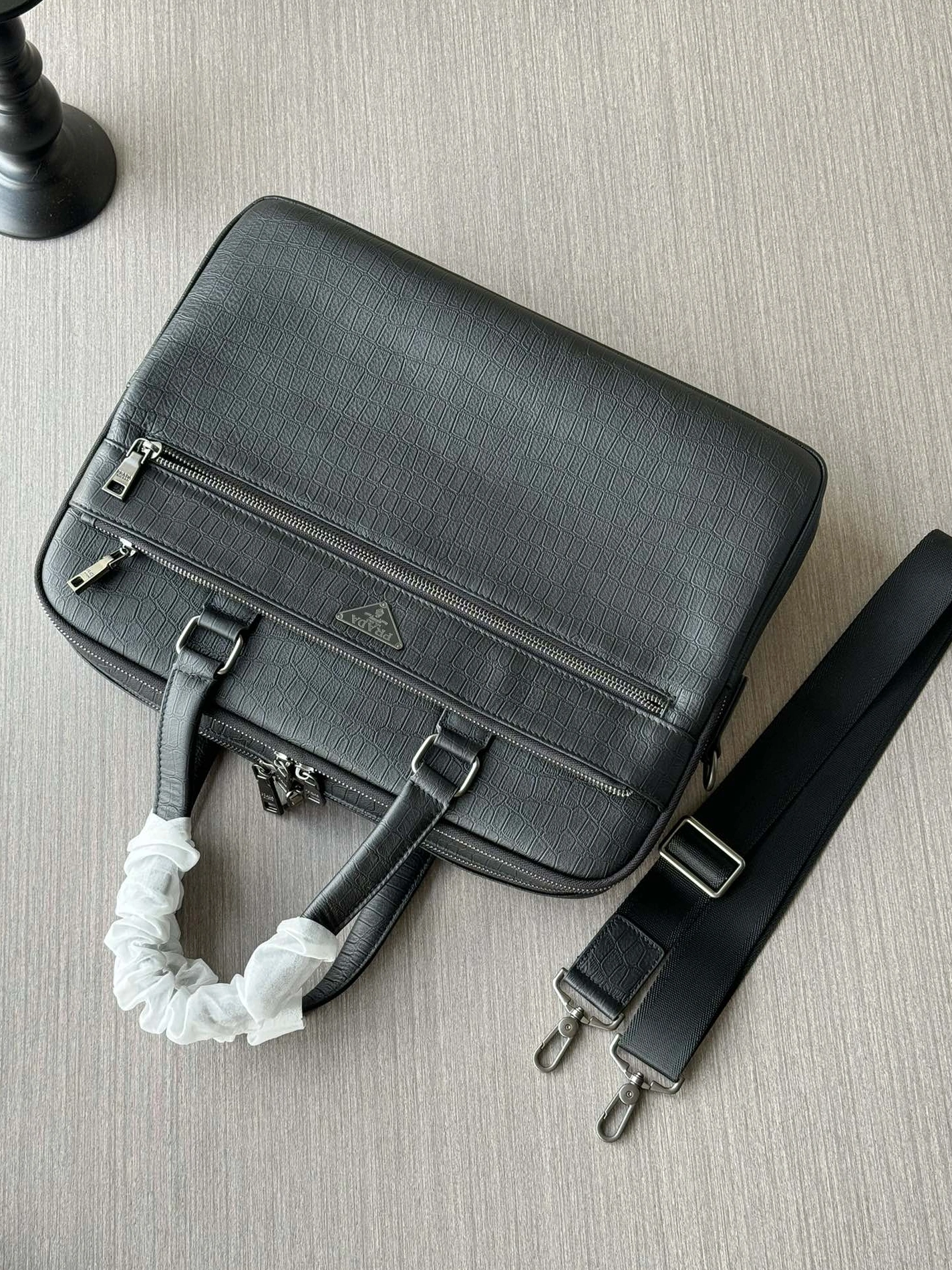 Classic 462 Prada AAA Man Handbags