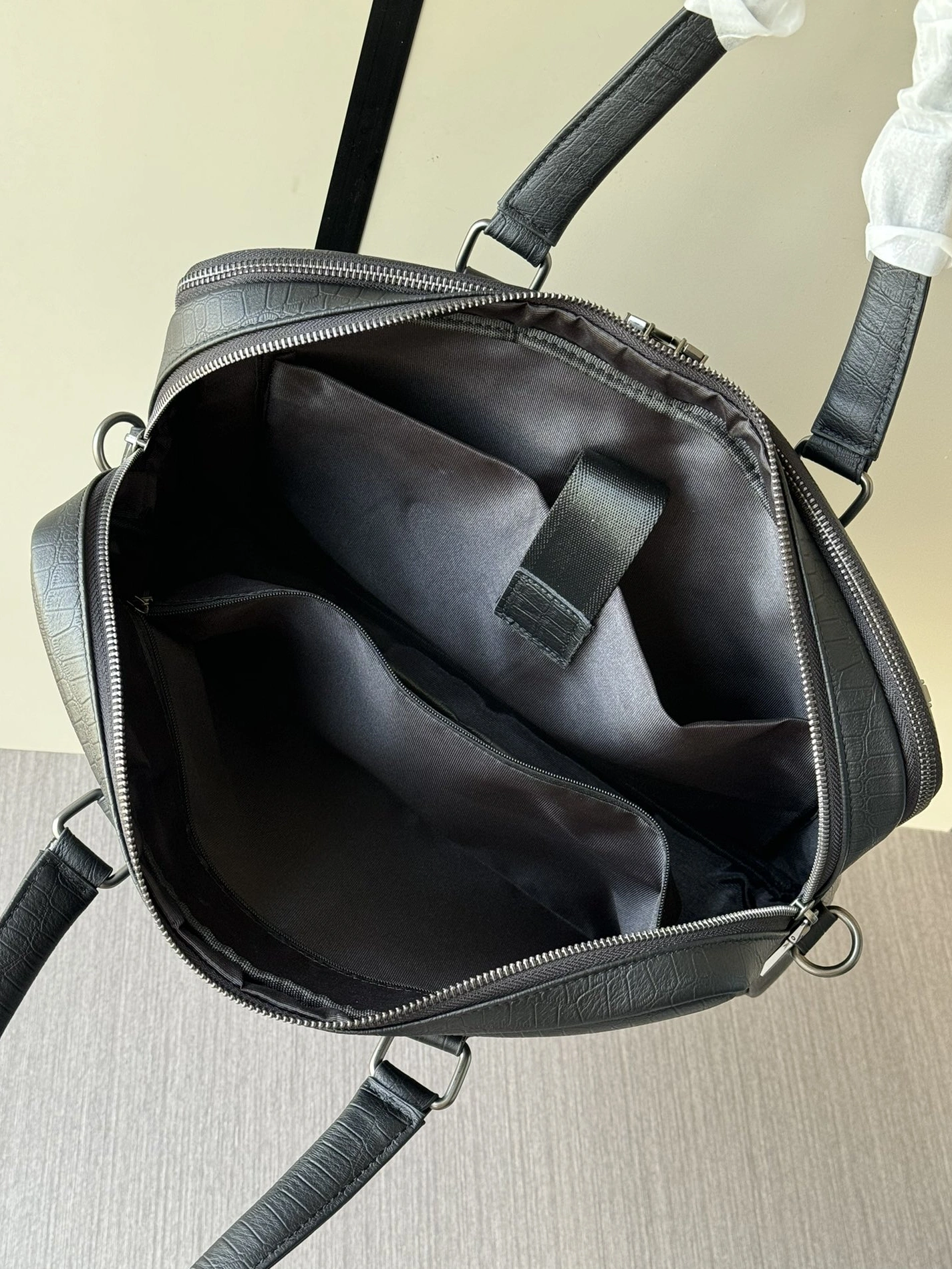 Classic 462 Prada AAA Man Handbags