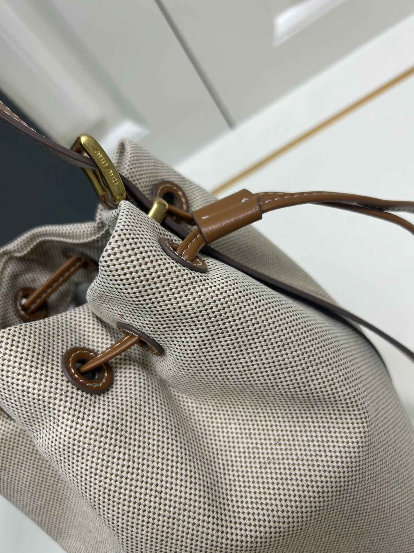Classic 469 MIU MIU AAA Quality Messenger Bags For Women