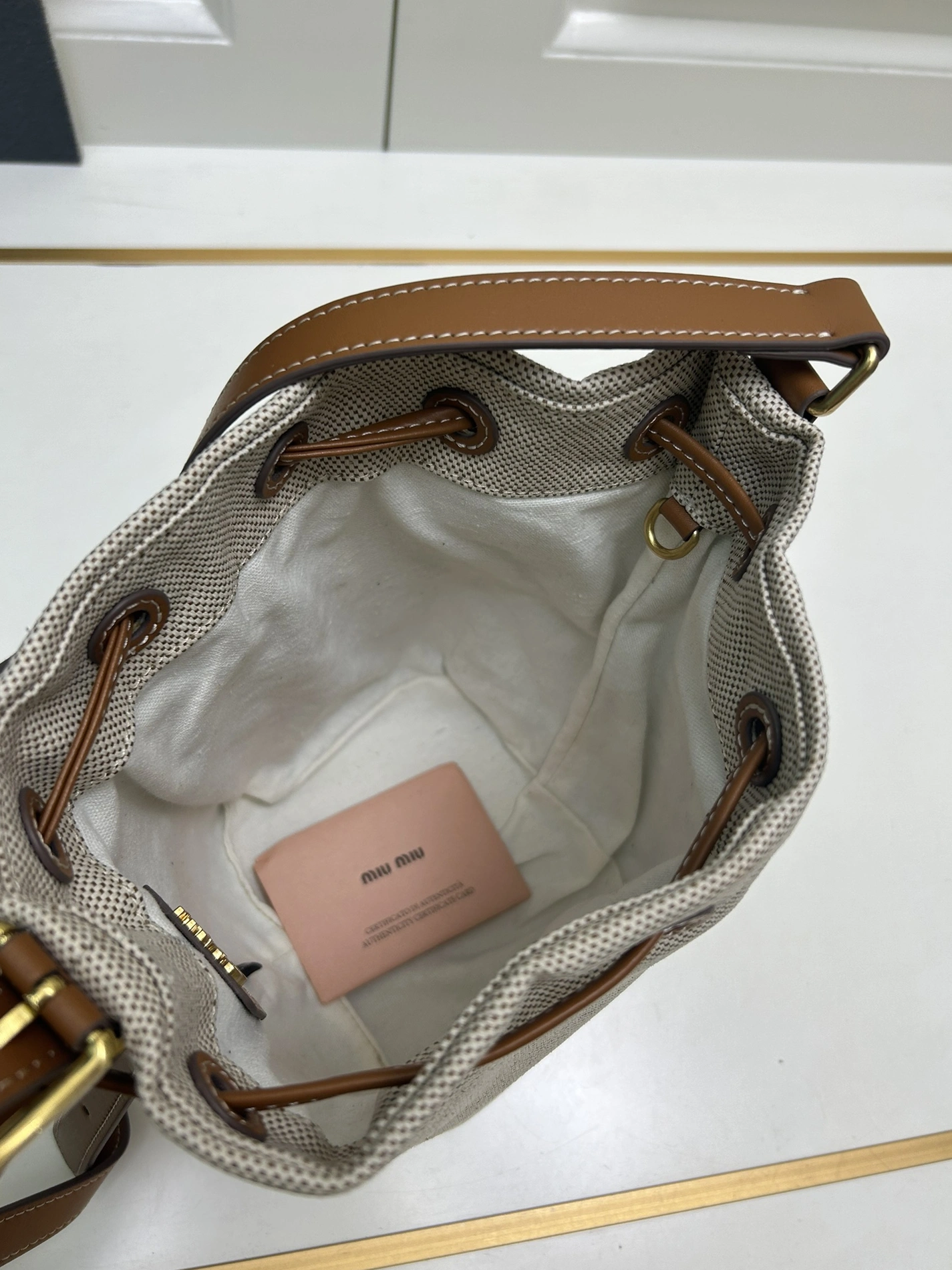 Classic 469 MIU MIU AAA Quality Messenger Bags For Women