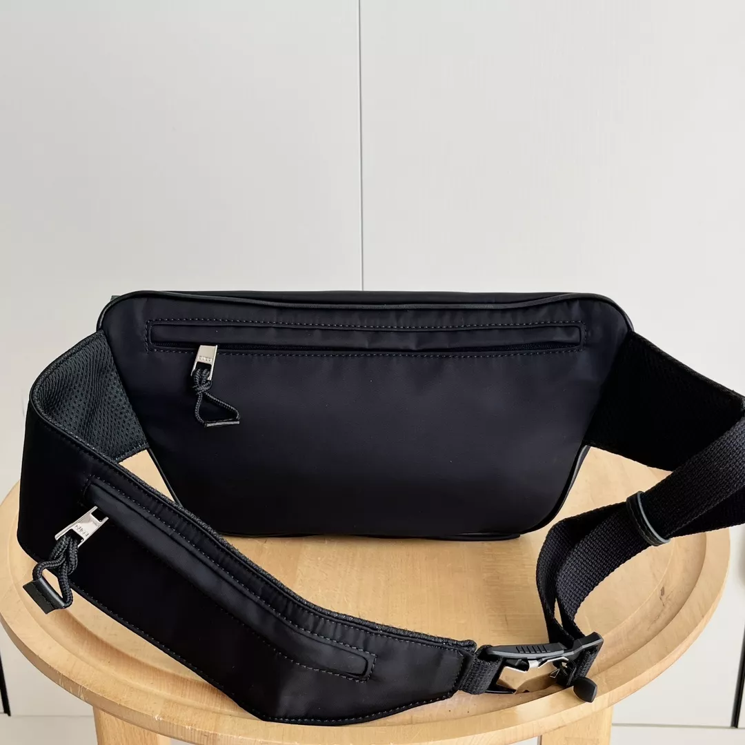 Classic 4914 Gucci AAA Quality Belt Bags For Unisex
