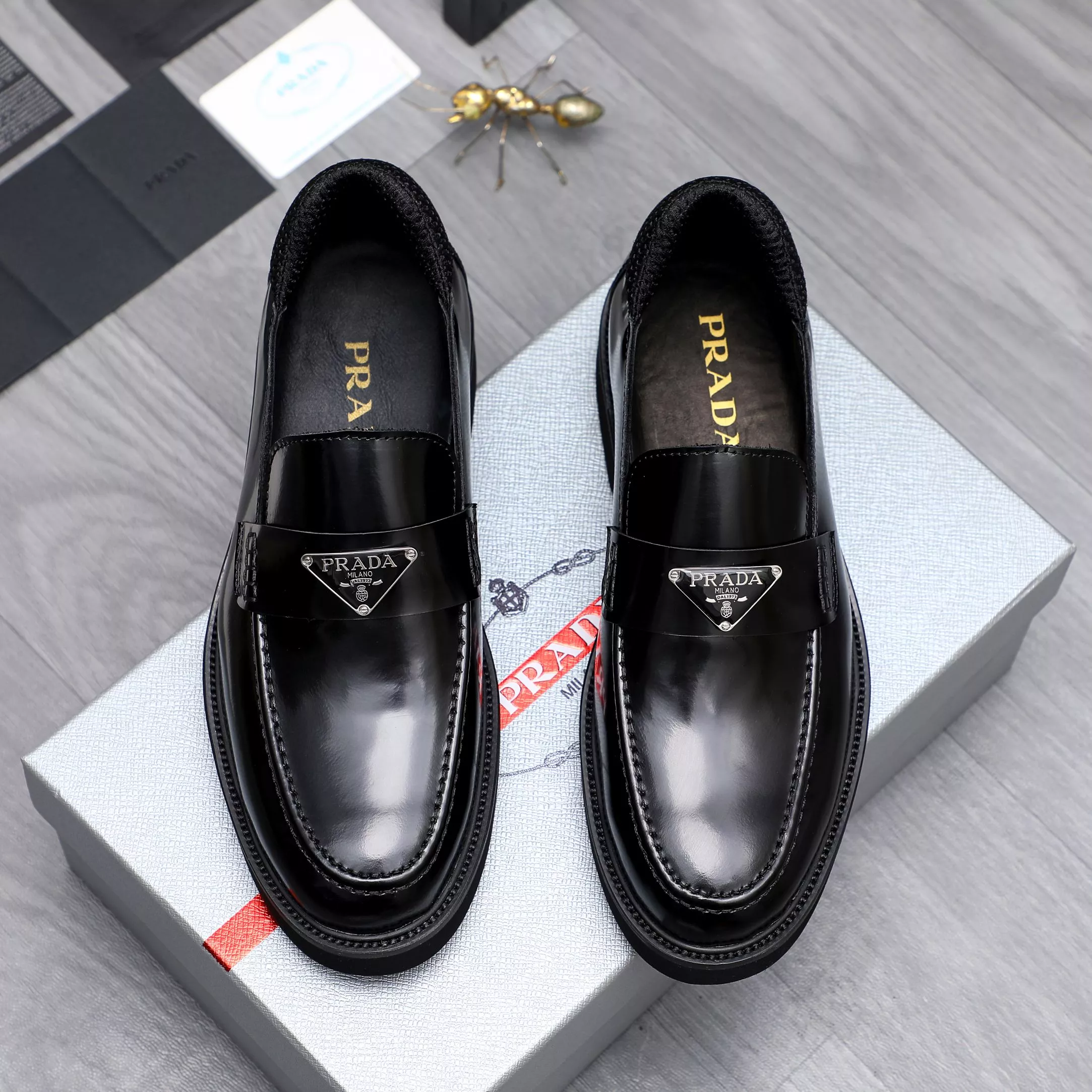 Classic 5007 Prada Leather Shoes For Men