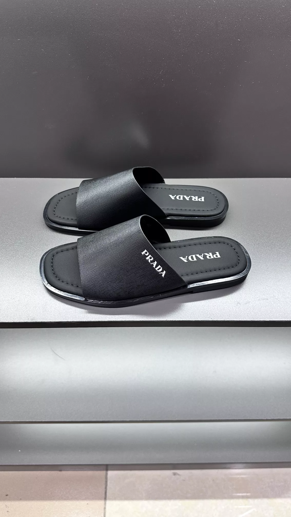 Classic 5075 Prada Slippers For Men