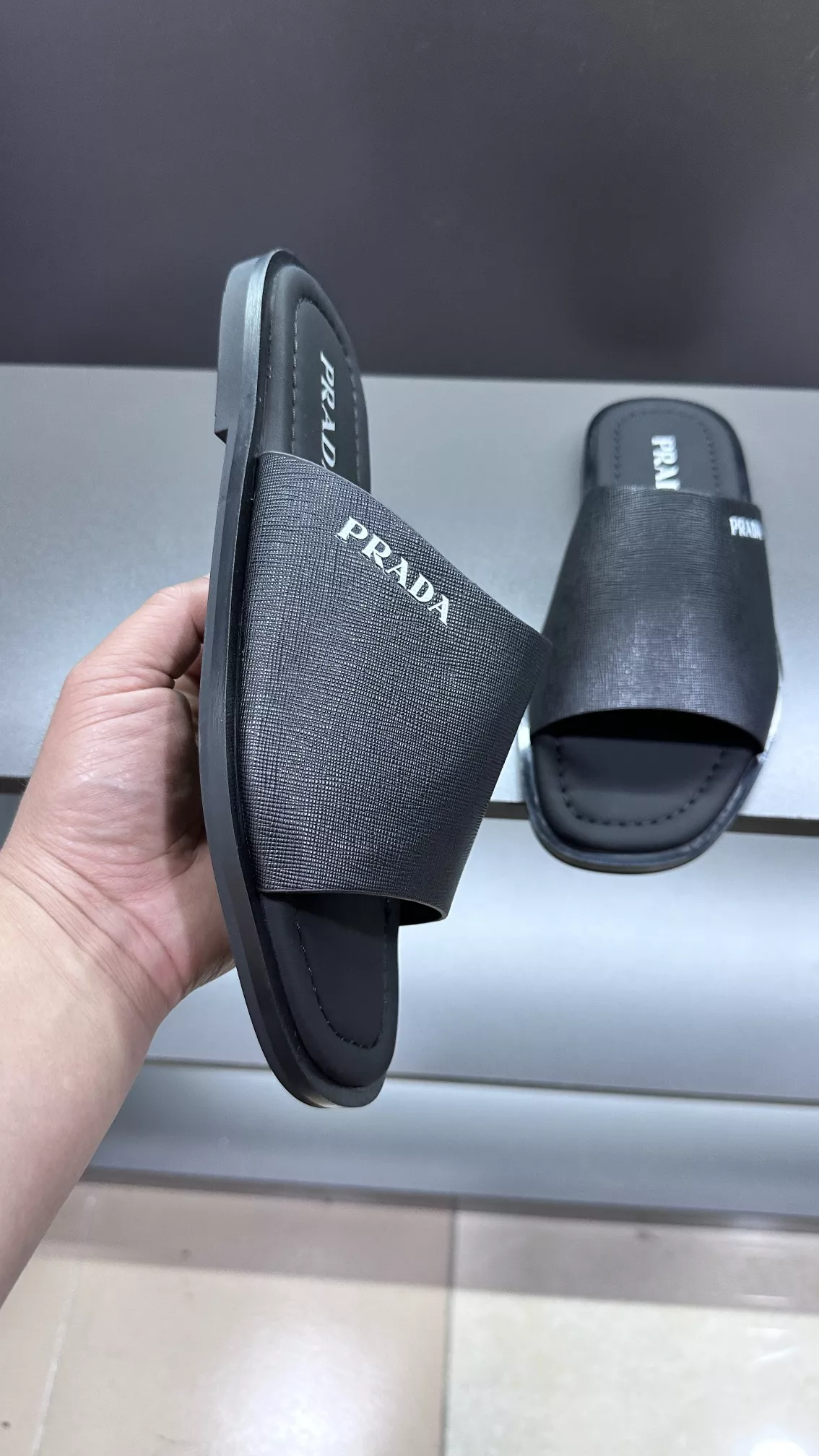 Classic 5075 Prada Slippers For Men
