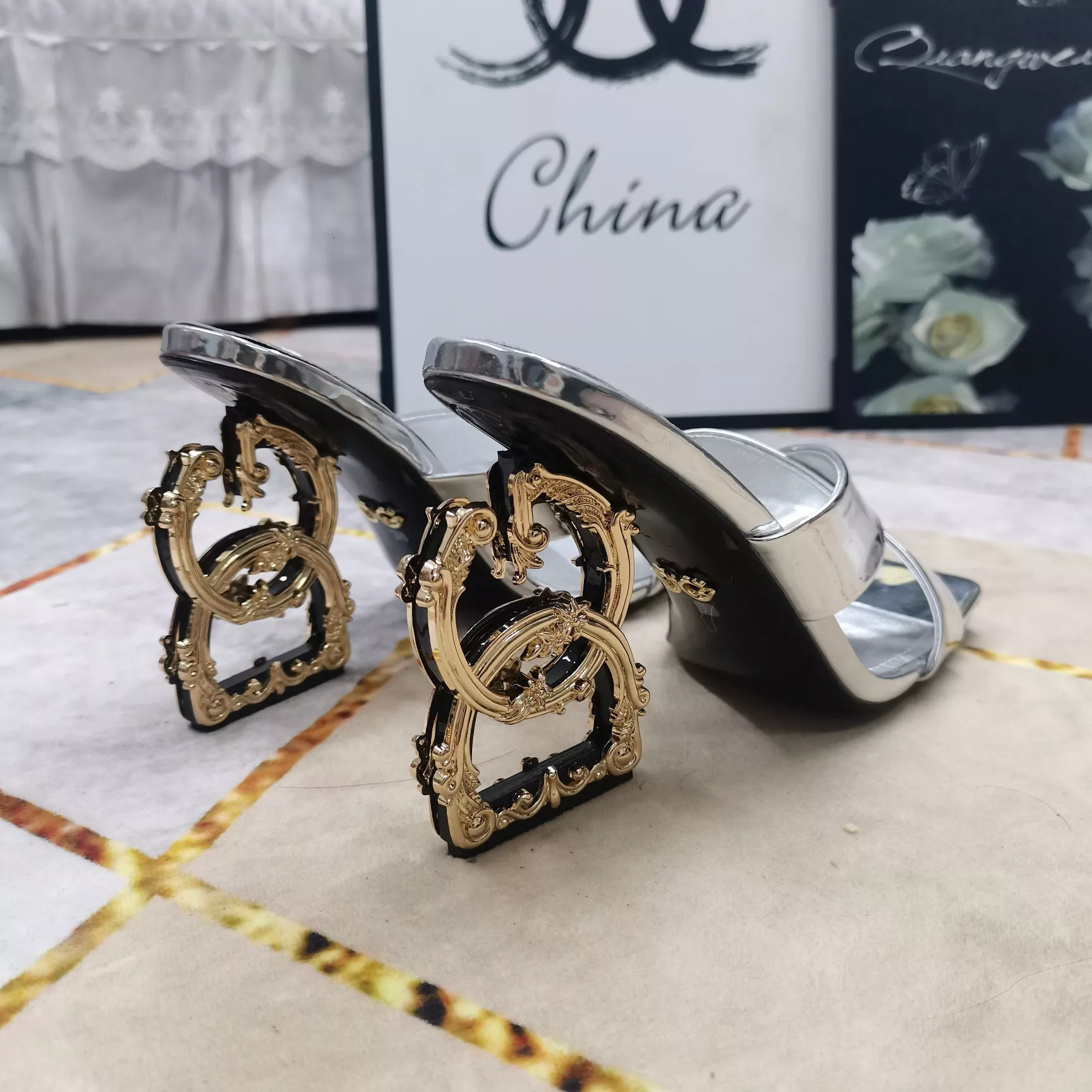 Classic 5289 Dolce & Gabbana D&G Slippers For Women