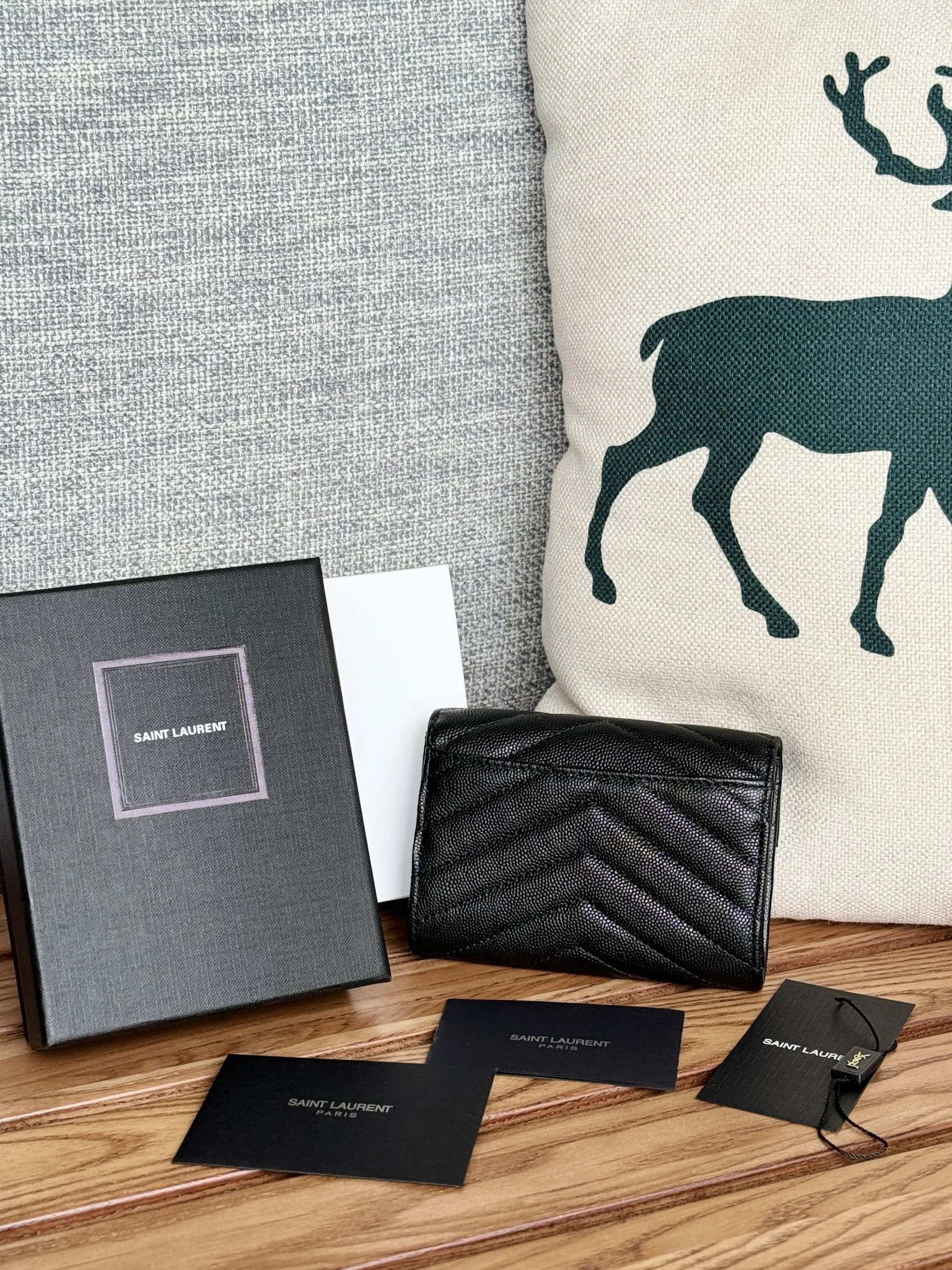 Classic 5300 Yves Saint Laurent AAA Quality Wallets