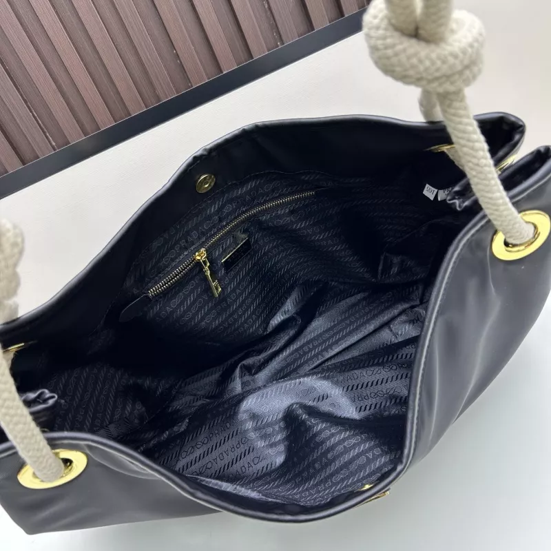 Classic 5316 Prada AAA Quality Shoulder Bags For Women