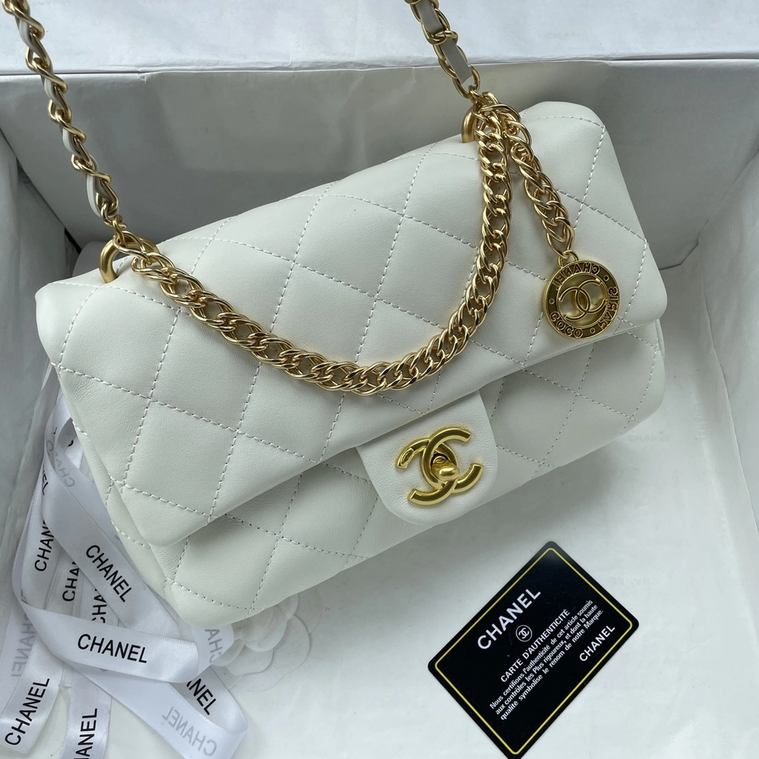 Classic 589 Chanel AAA Quality Messenger Bags For Women