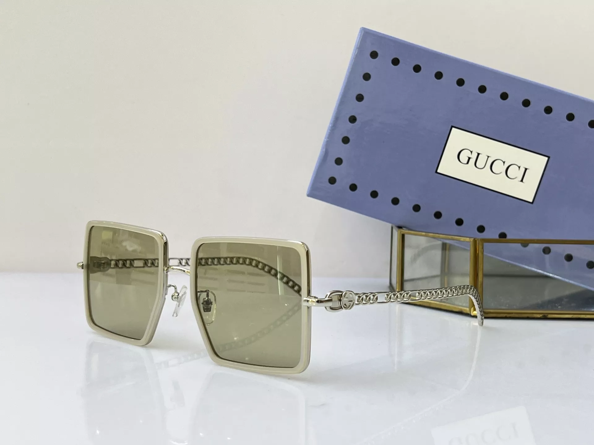 Classic 5967 Gucci AAA Quality Sunglasses