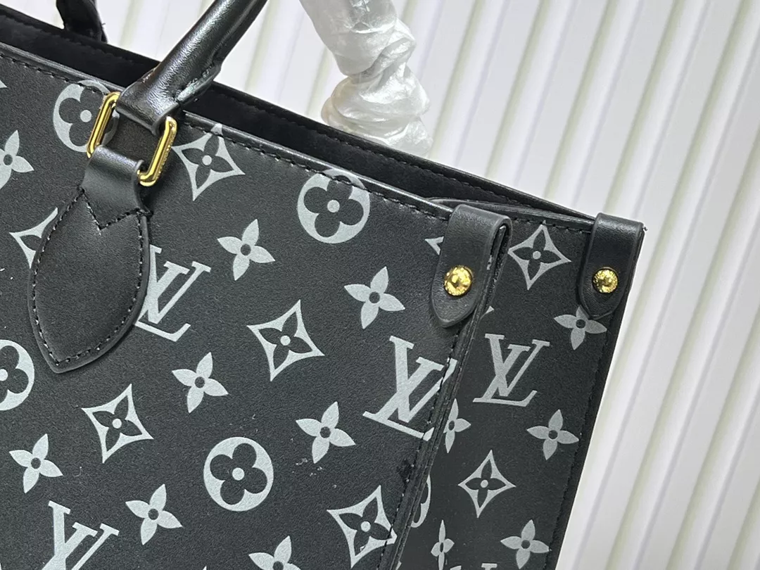 Classic 5995 Louis Vuitton AAA Quality Tote-Handbags For Women