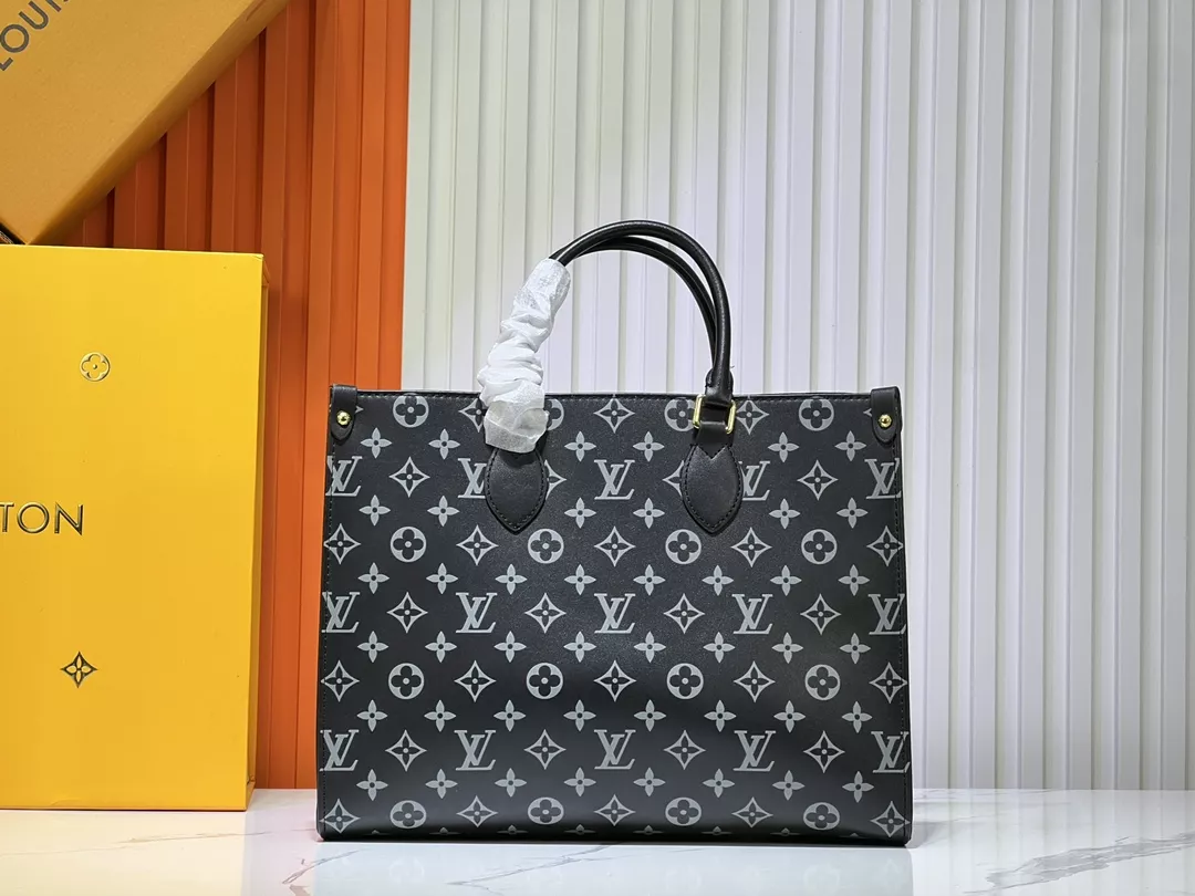 Classic 5995 Louis Vuitton AAA Quality Tote-Handbags For Women