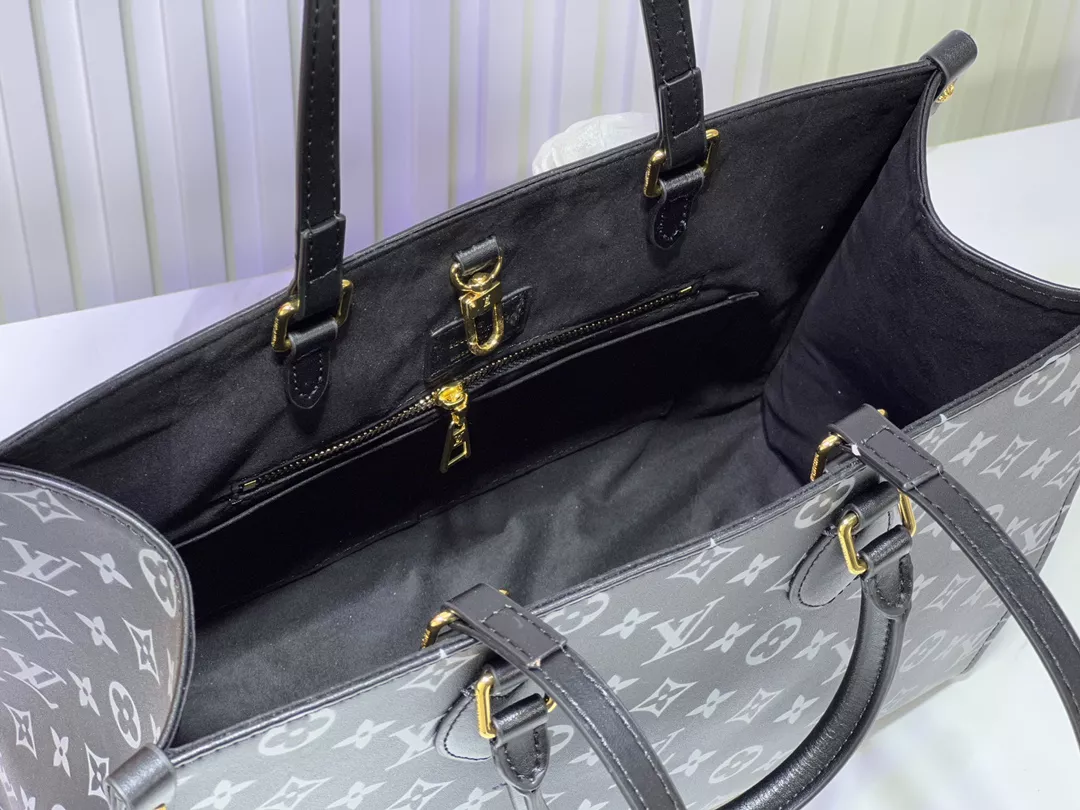 Classic 5995 Louis Vuitton AAA Quality Tote-Handbags For Women