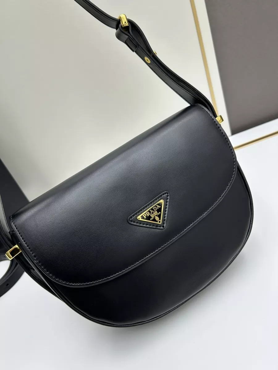 Classic 6002 Prada AAA Quality Messenger Bags For Women