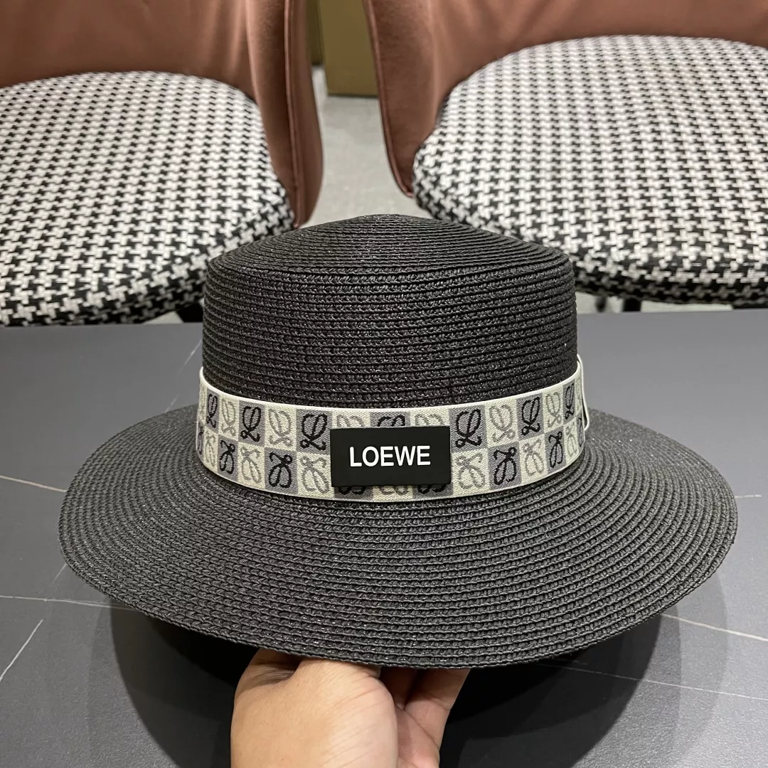 Classic 6163 LOEWE Caps