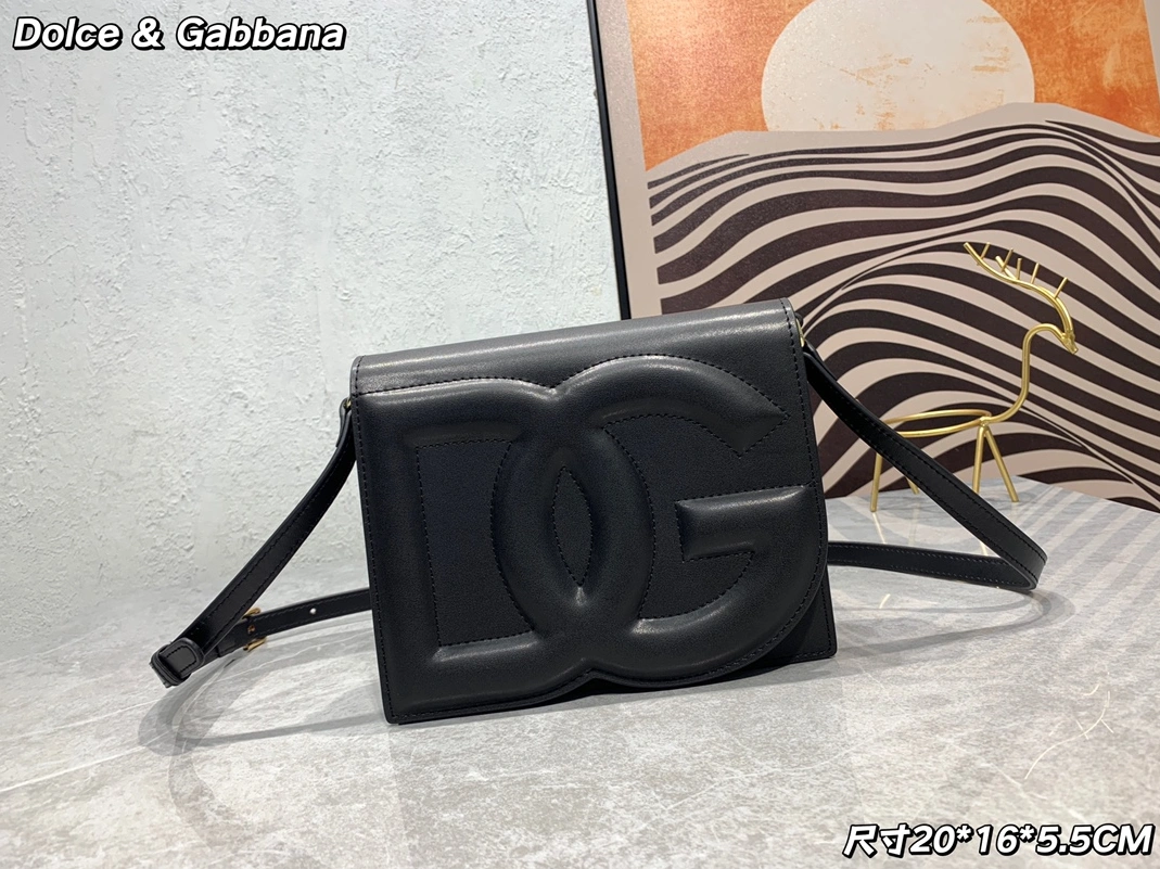 Classic 6593 Dolce & Gabbana D&G AAA Quality Messenger Bags For Women