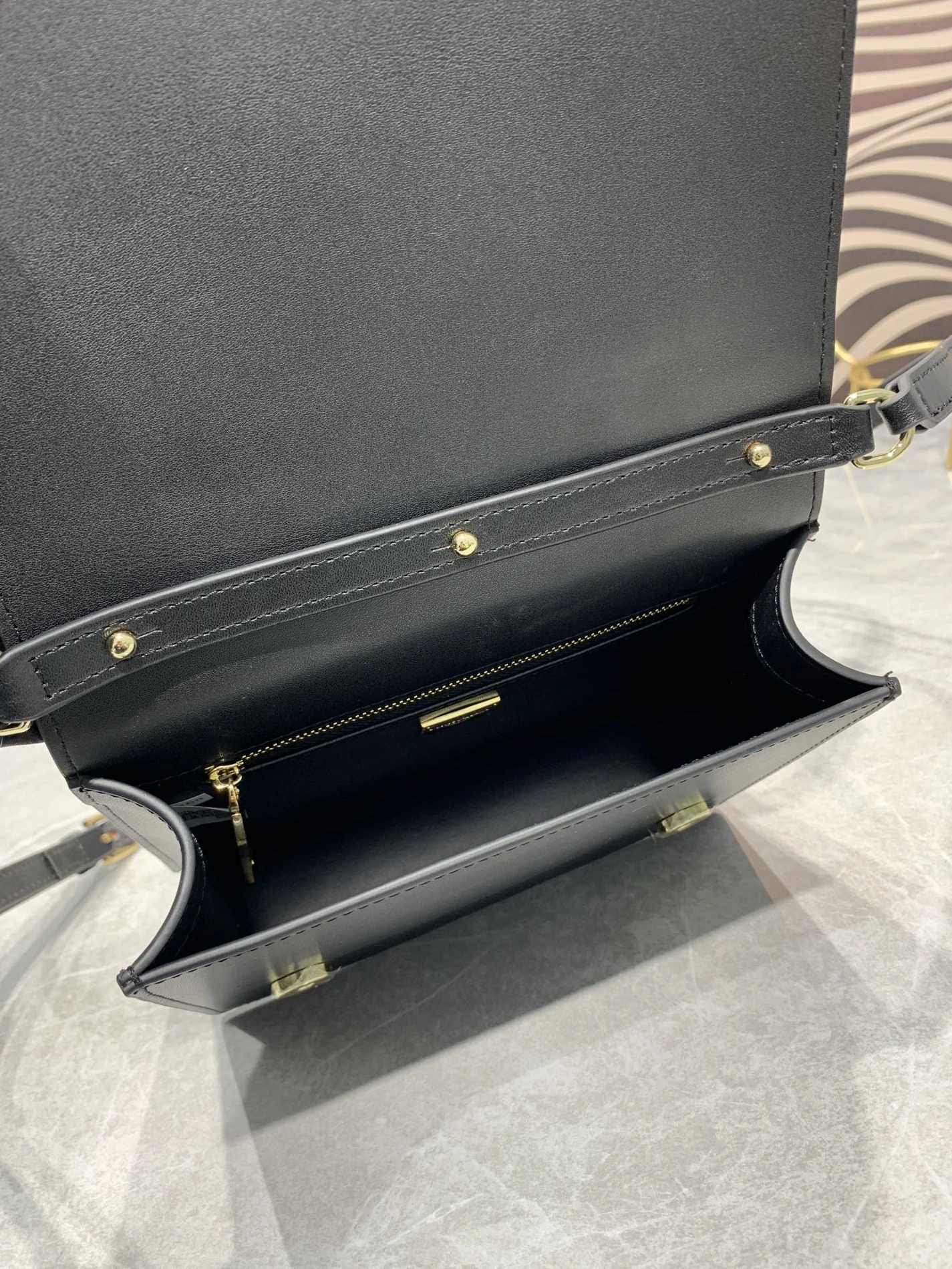 Classic 6593 Dolce & Gabbana D&G AAA Quality Messenger Bags For Women
