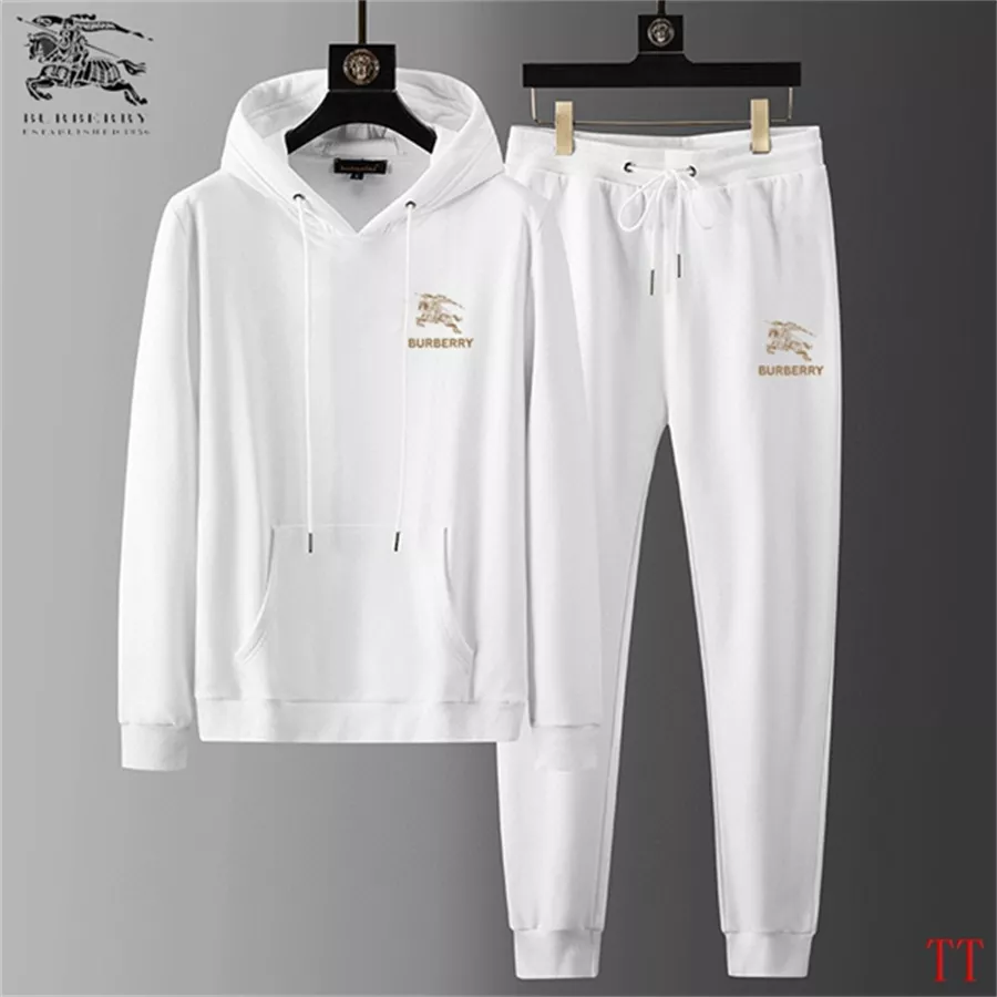 Classic 6714 Burberry Tracksuits Long Sleeved For Men