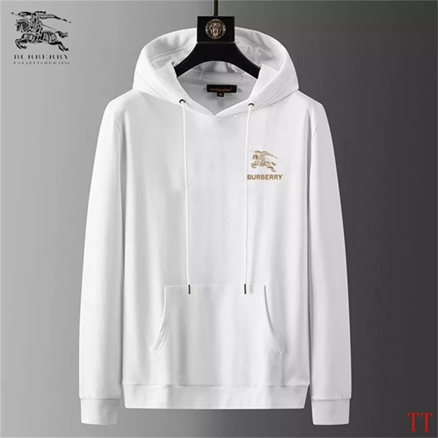 Classic 6714 Burberry Tracksuits Long Sleeved For Men