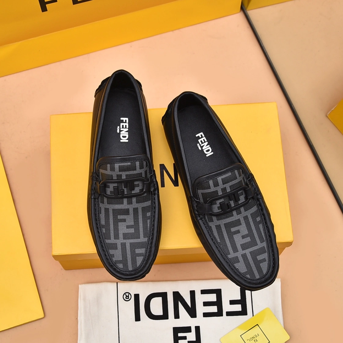 Classic 6813 Fendi Leather Shoes For Men
