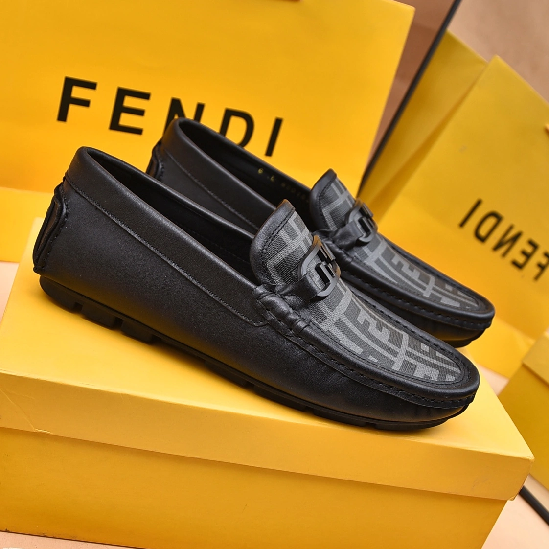 Classic 6813 Fendi Leather Shoes For Men