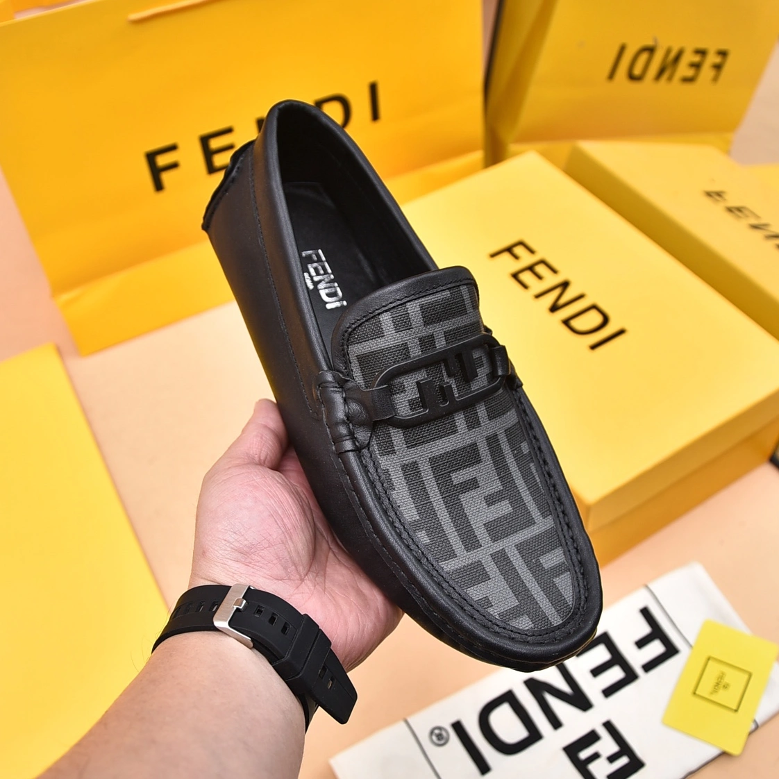 Classic 6813 Fendi Leather Shoes For Men