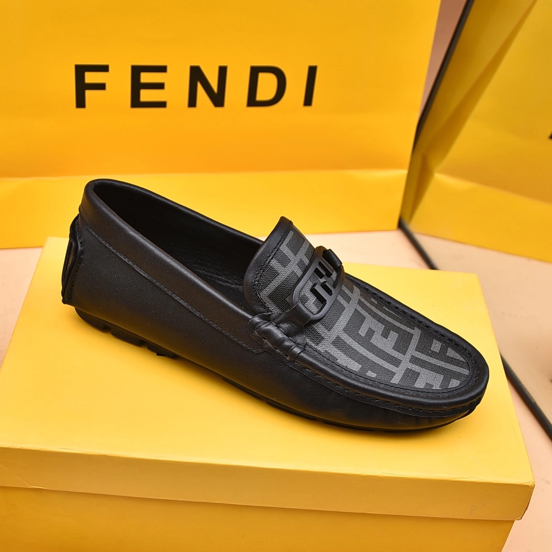 Classic 6813 Fendi Leather Shoes For Men