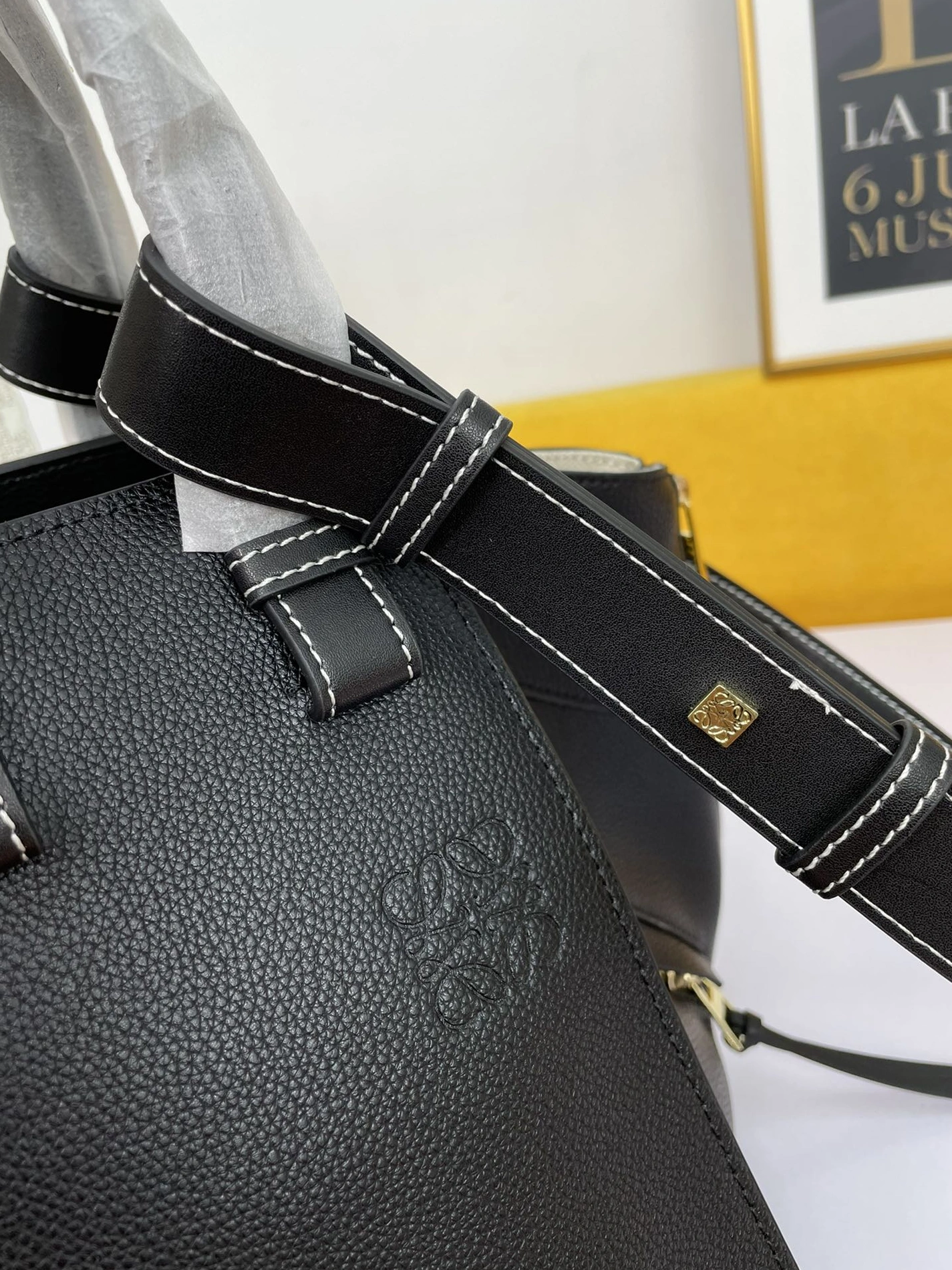 Classic 6936 LOEWE AAA Quality Handbags For Women