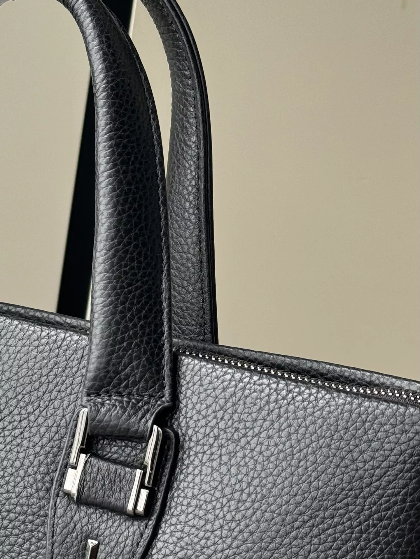 Classic 6970 Prada AAA Man Handbags