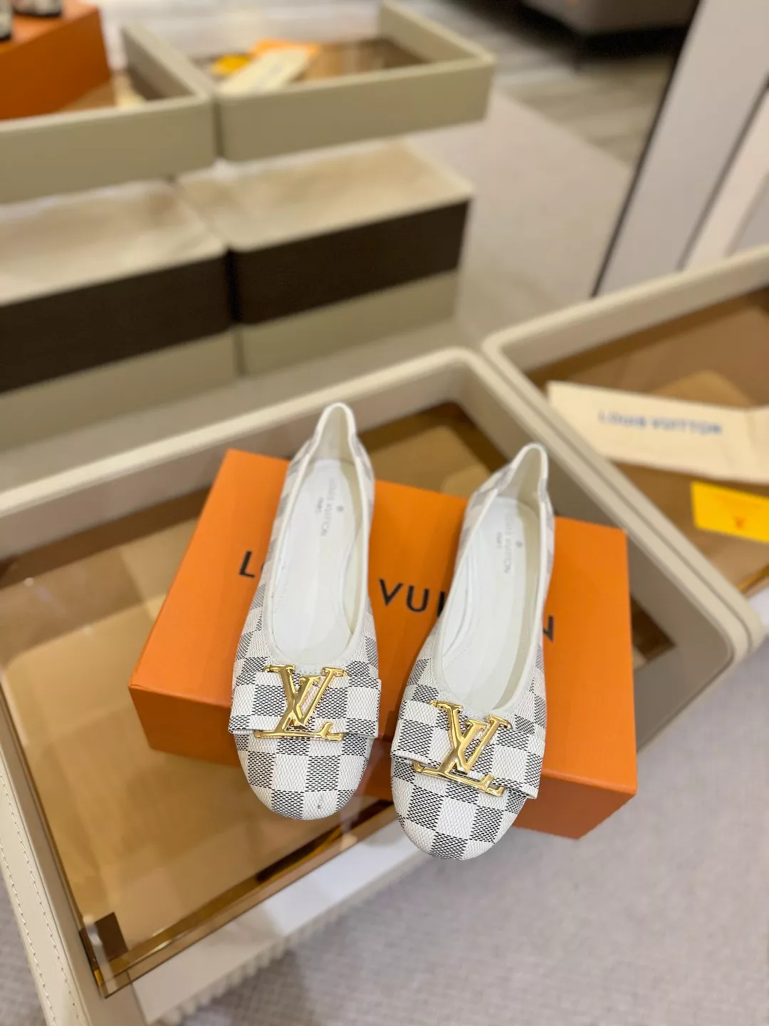 Classic 7035 Louis Vuitton Flat Shoes For Women