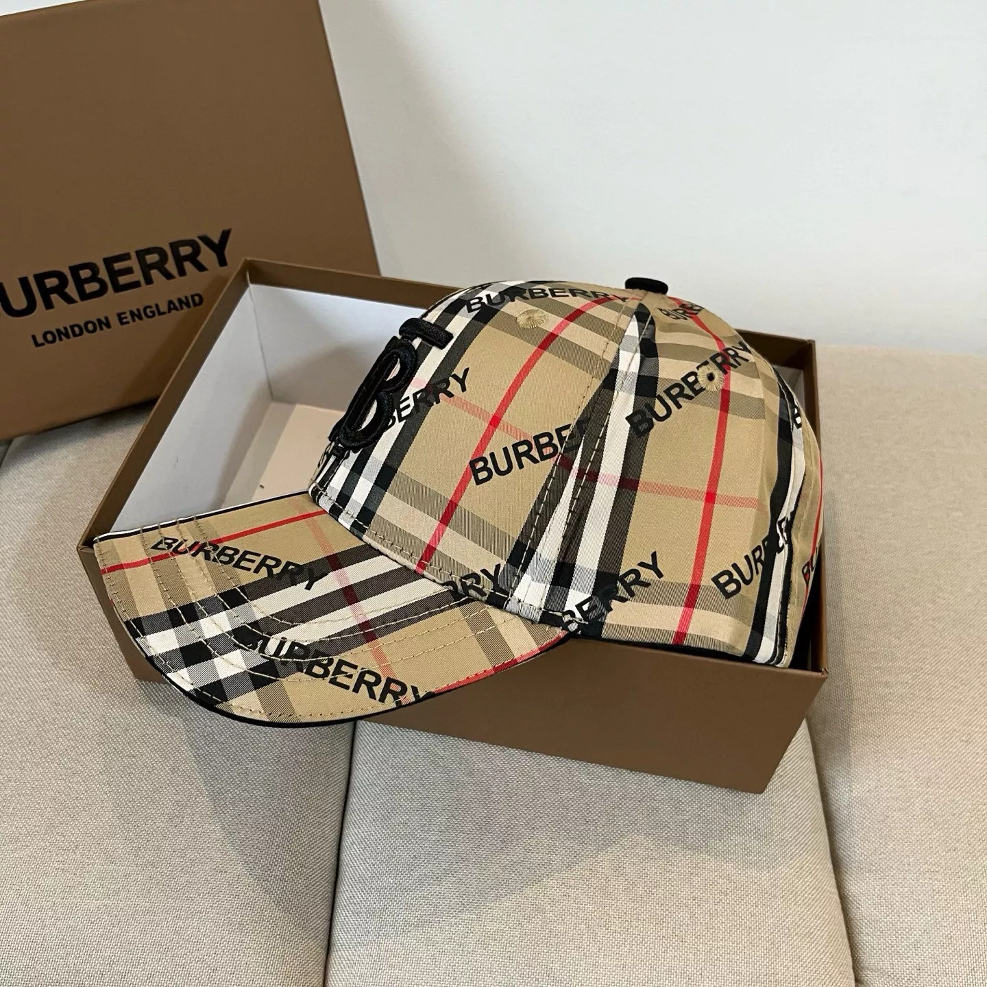 Classic 7076 Burberry Caps
