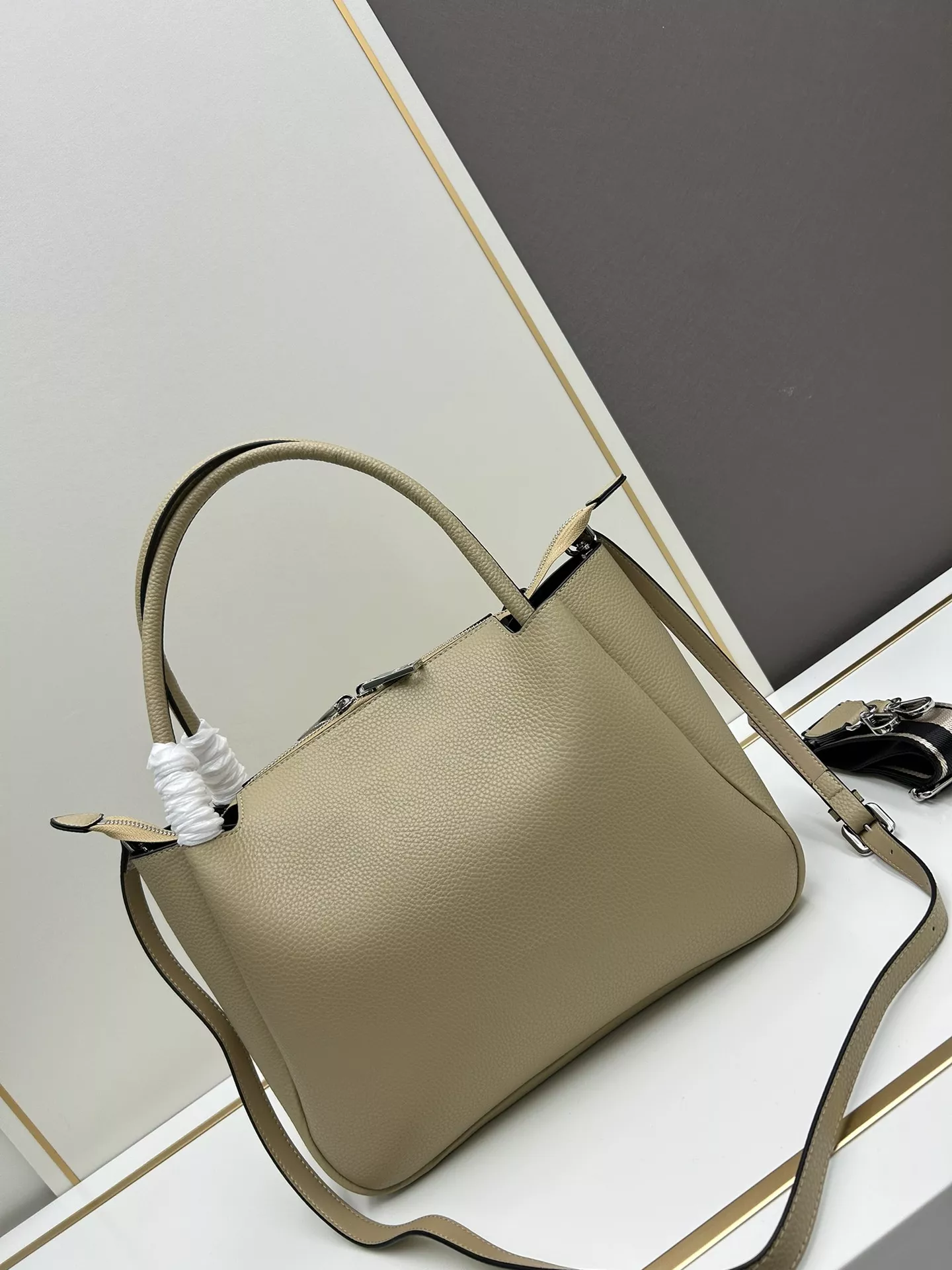 Classic 7144 Prada AAA Quality Handbags For Women