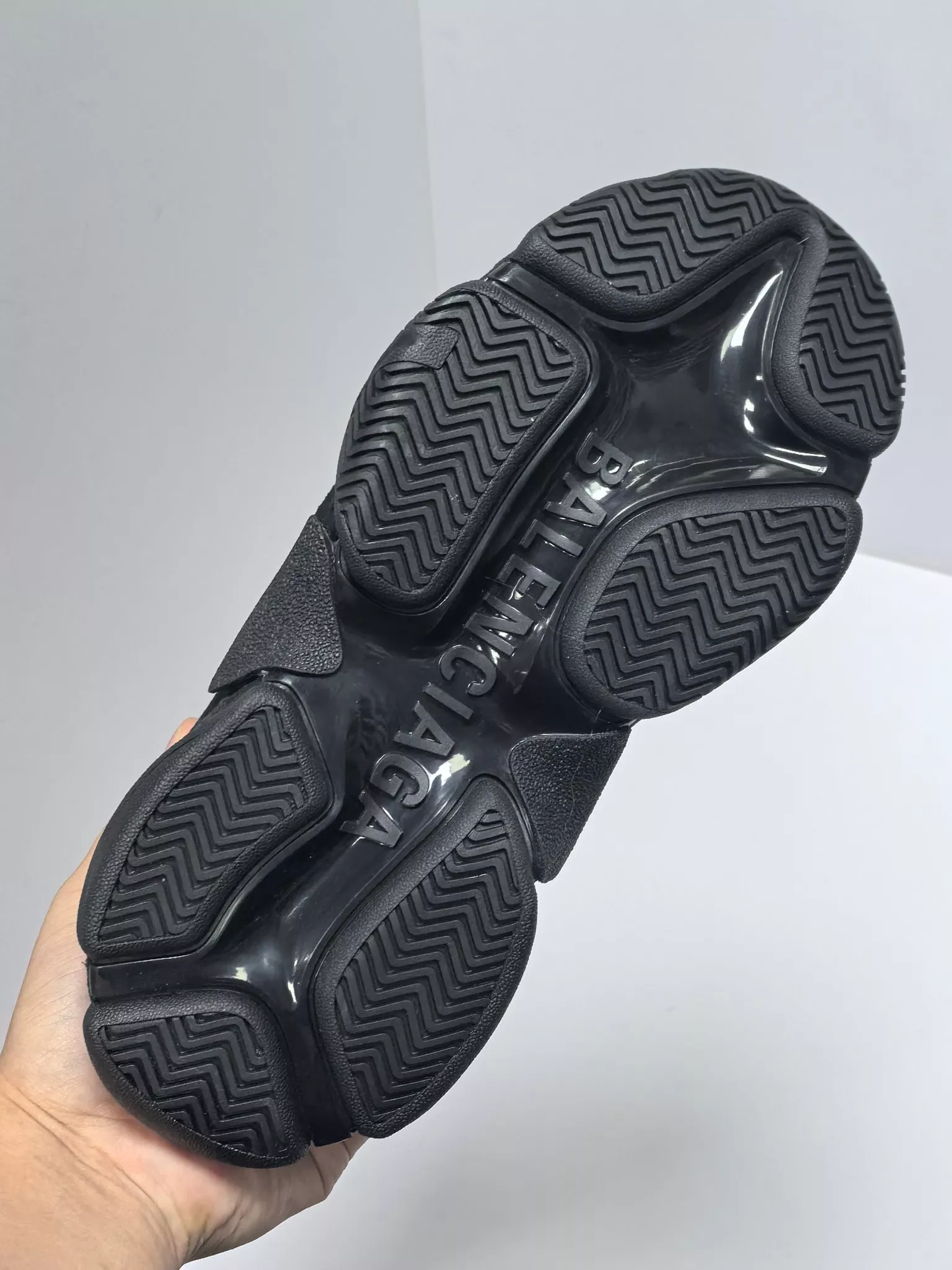 Classic 7411 Balenciaga Casual Shoes For Men