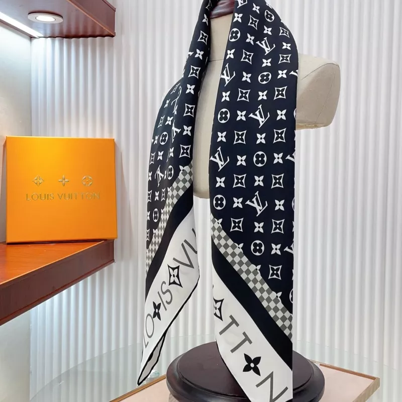 Classic 7588 Louis Vuitton Silk Squares