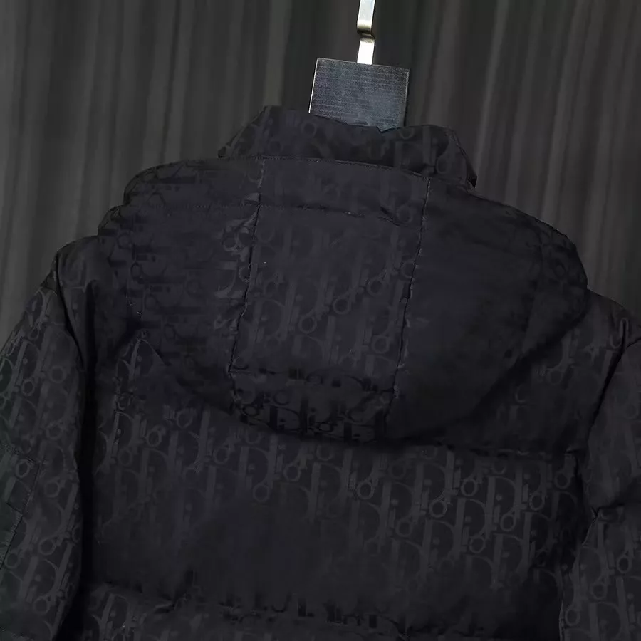 Classic 7808 Christian Dior Down Feather Coat Long Sleeved For Men