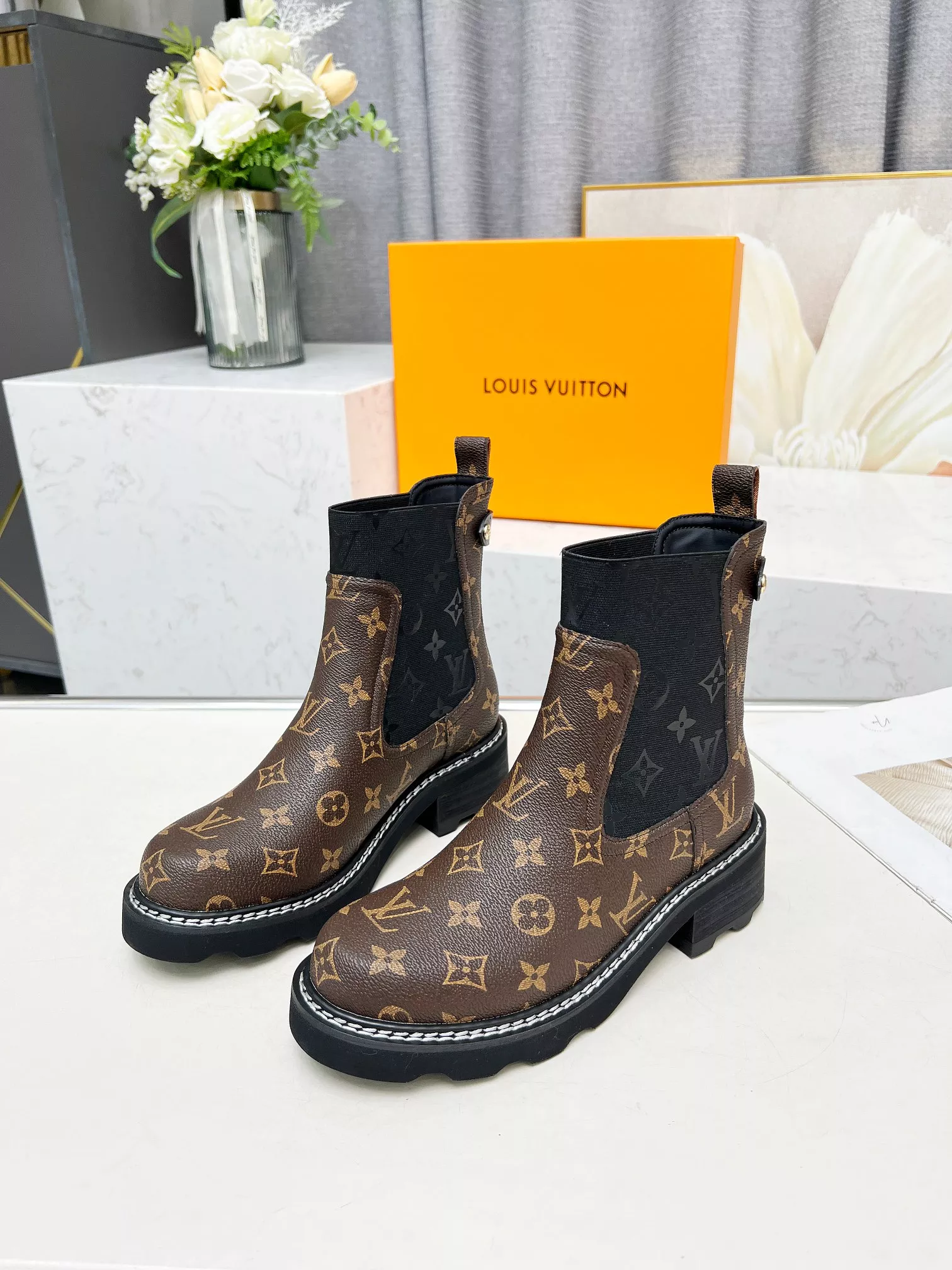 Classic 7997 Louis Vuitton Boots For Women