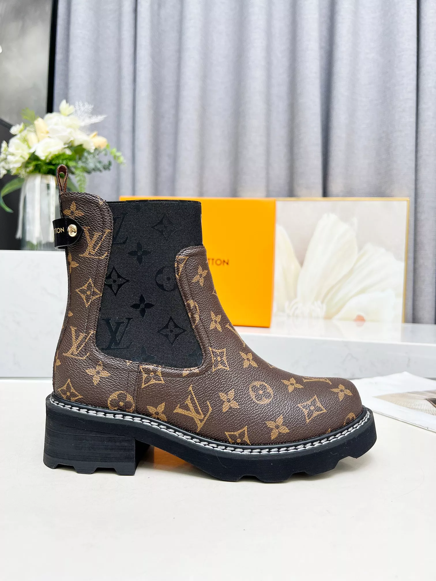 Classic 7997 Louis Vuitton Boots For Women