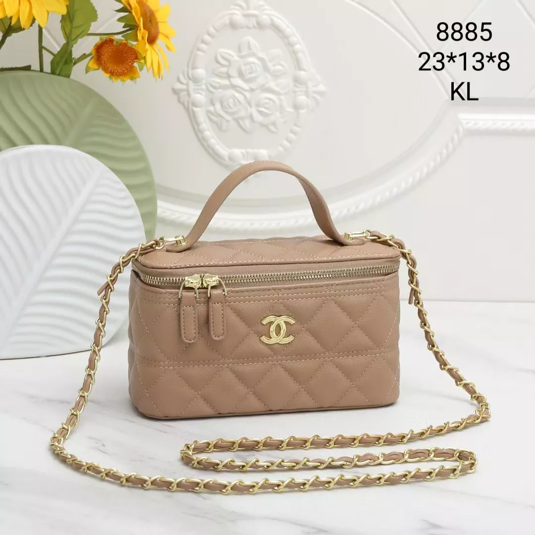 Classic 8117 Chanel Messenger Bags For Women