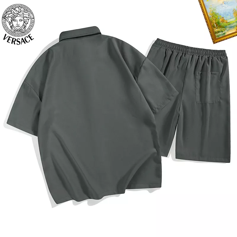 Classic 8172 Versace Tracksuits Short Sleeved For Men
