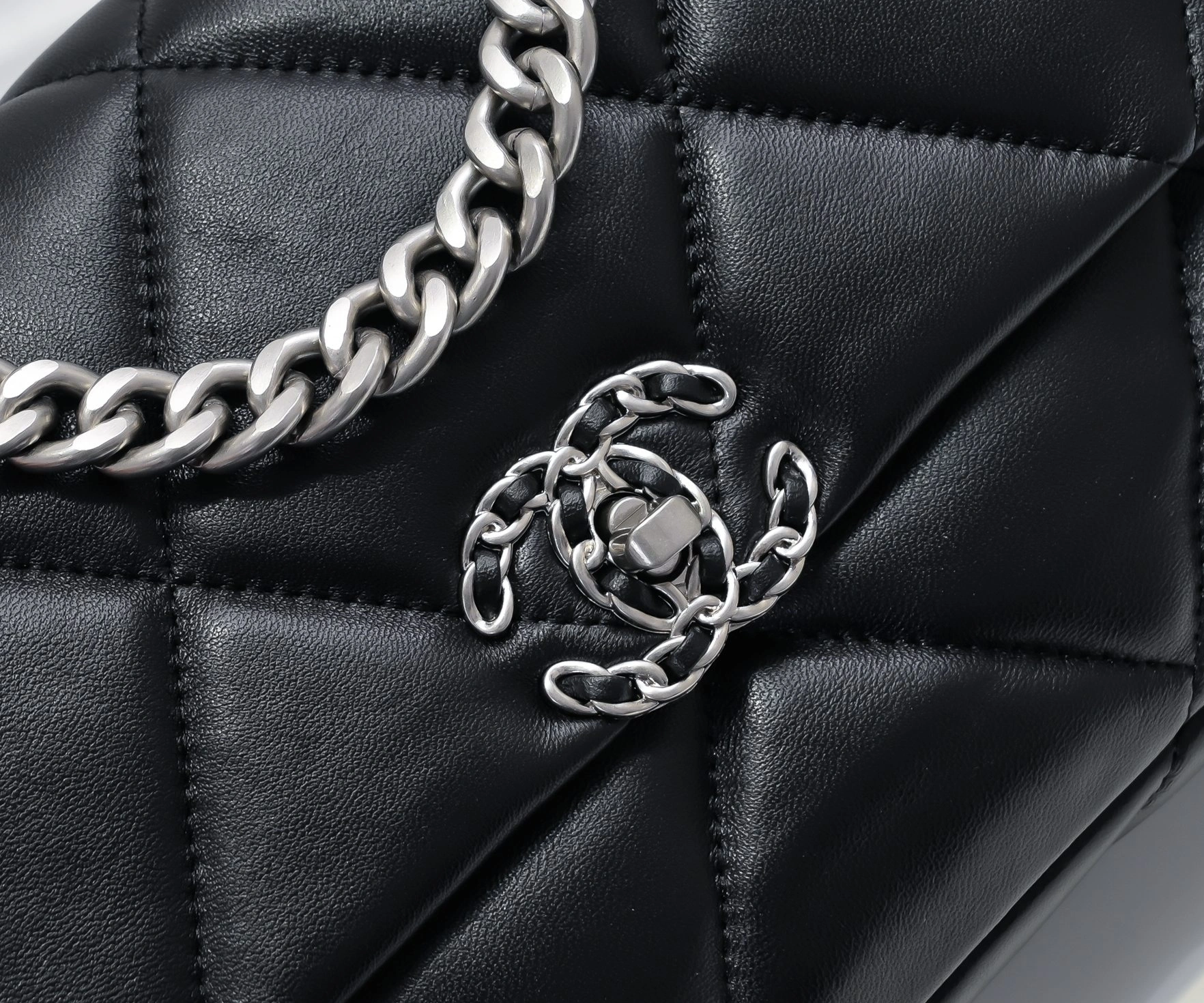 Classic 8211 Chanel AAA Quality Messenger Bags