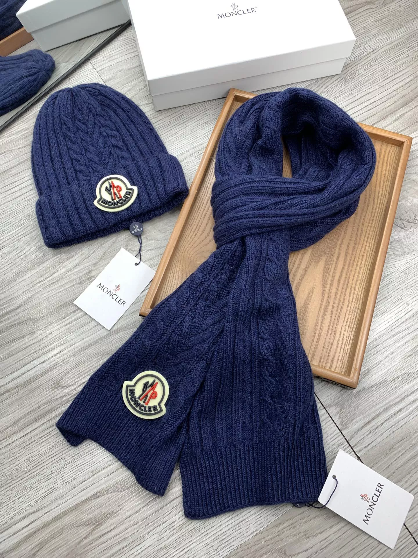 Classic 8287 Moncler Hat and Scarf Set