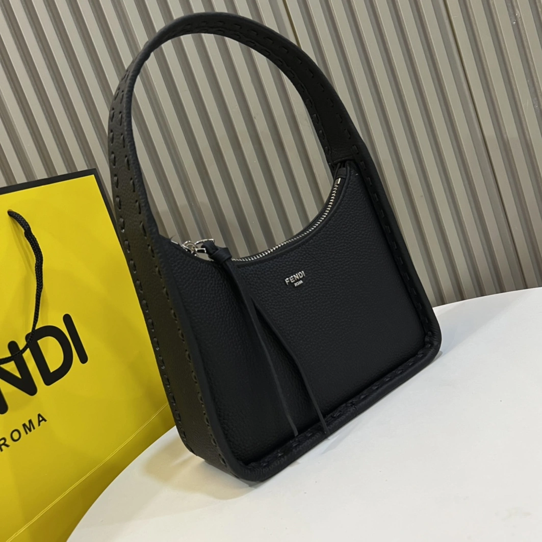 Classic 8488 Fendi AAA Quality Handbags For Women