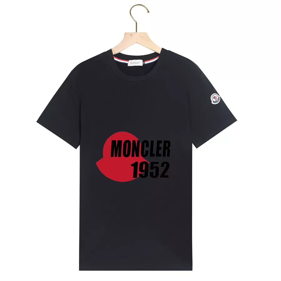 Classic 8592 Moncler T-Shirts Short Sleeved For Men