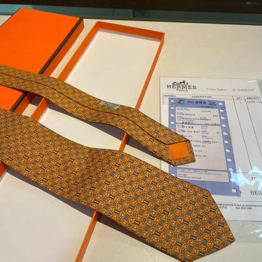 Classic 8756 Hermes Necktie