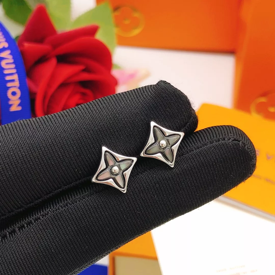 Classic 9045 Louis Vuitton Earrings For Women