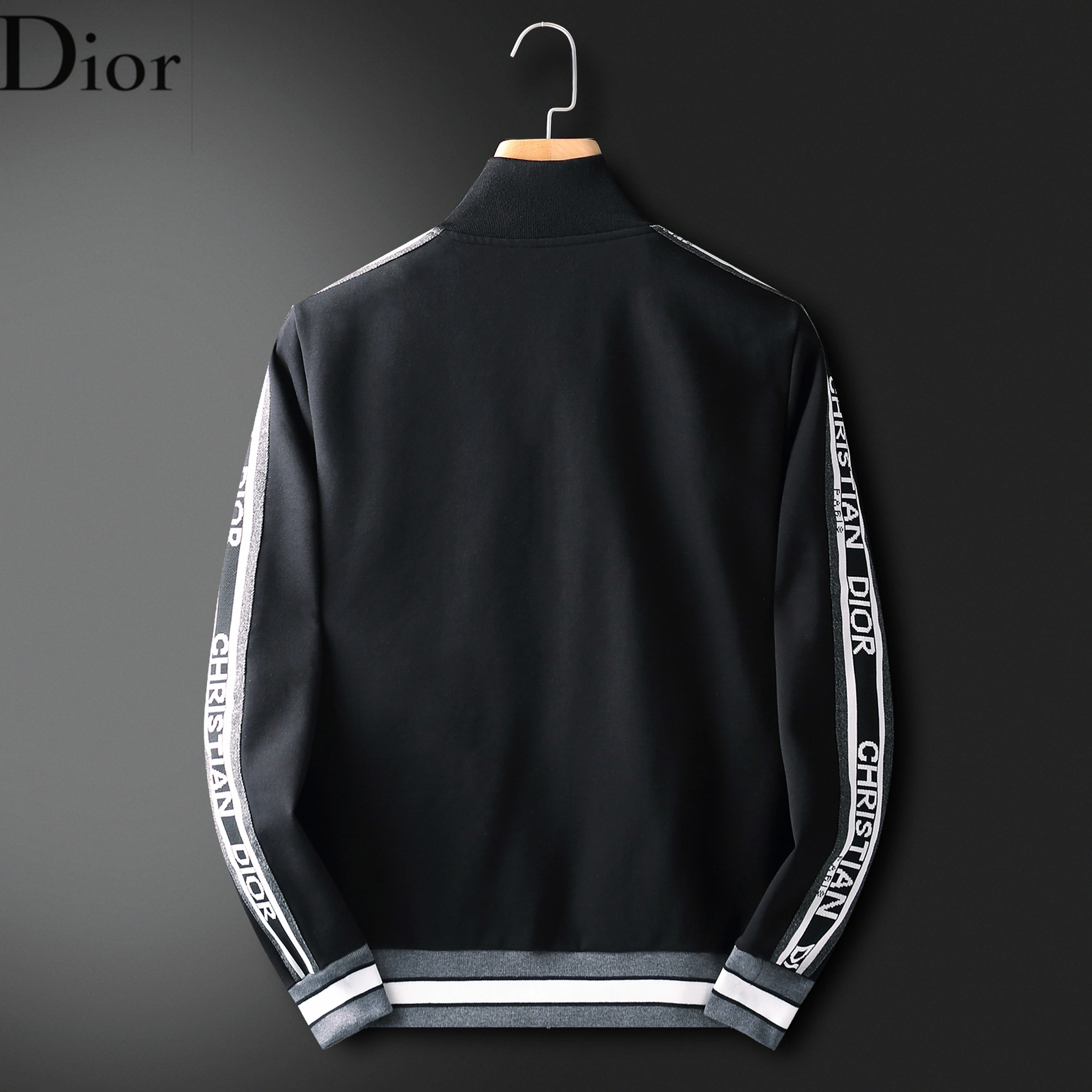 Classic 9135 Christian Dior Tracksuits Long Sleeved For Men