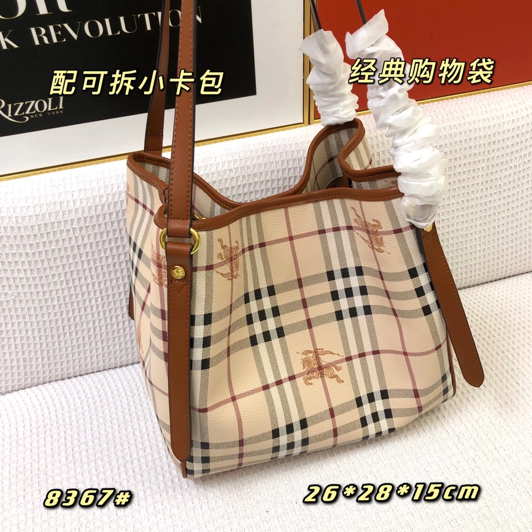 Classic 9204 Burberry AAA Quality Shoulder Bags For Women