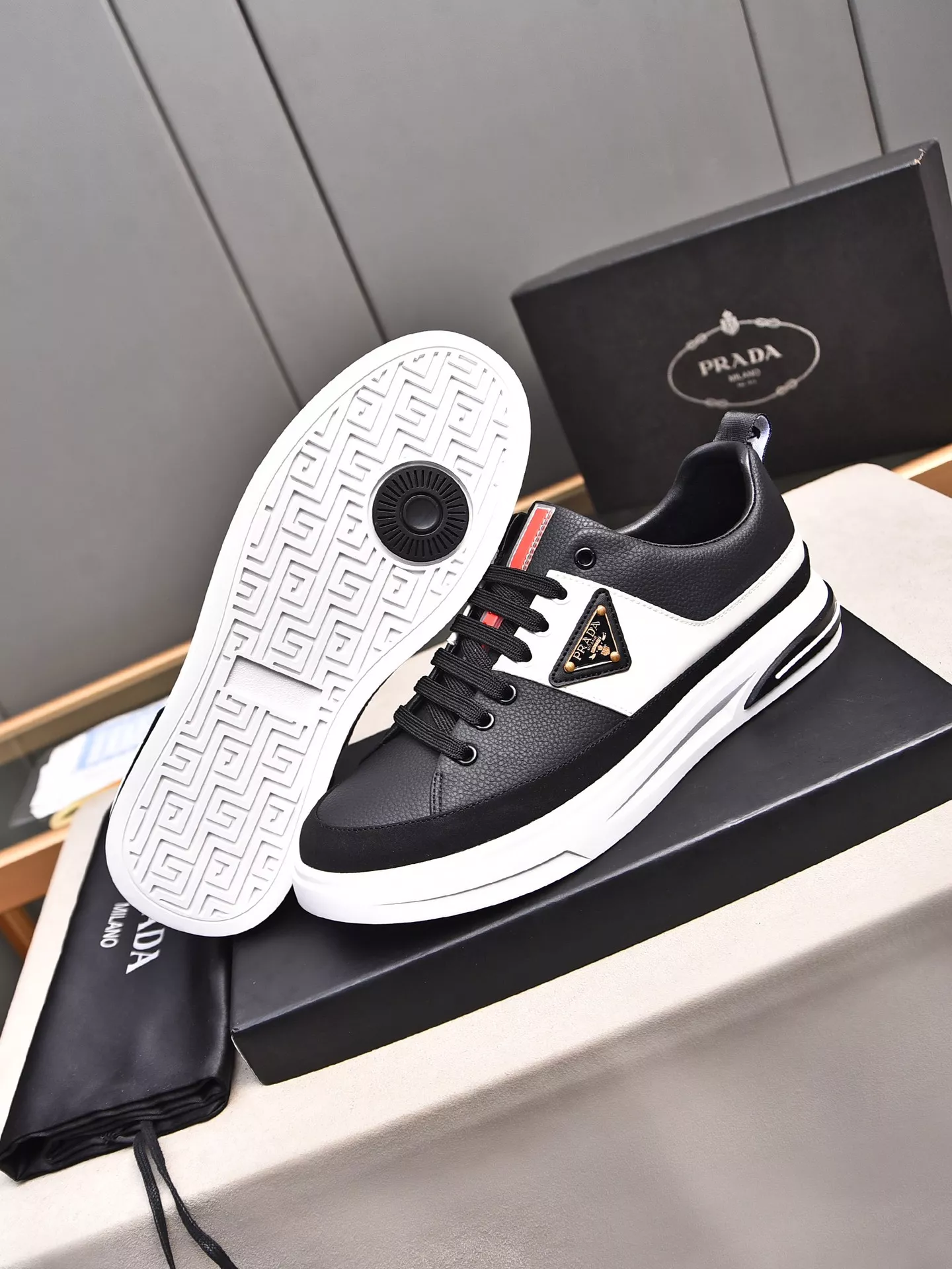 Classic 951 Prada Casual Shoes For Men