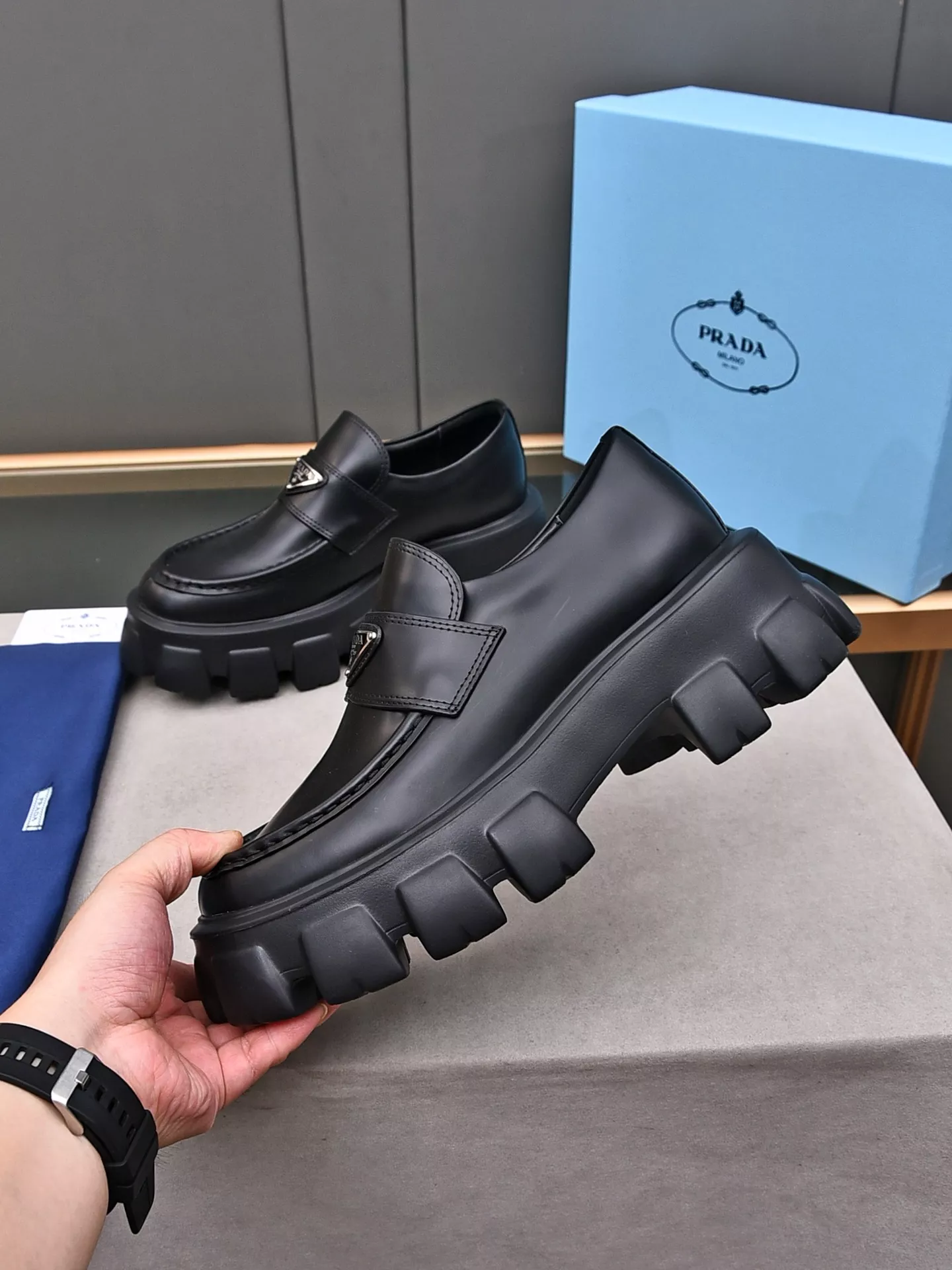 Classic 9551 Prada Leather Shoes For Men