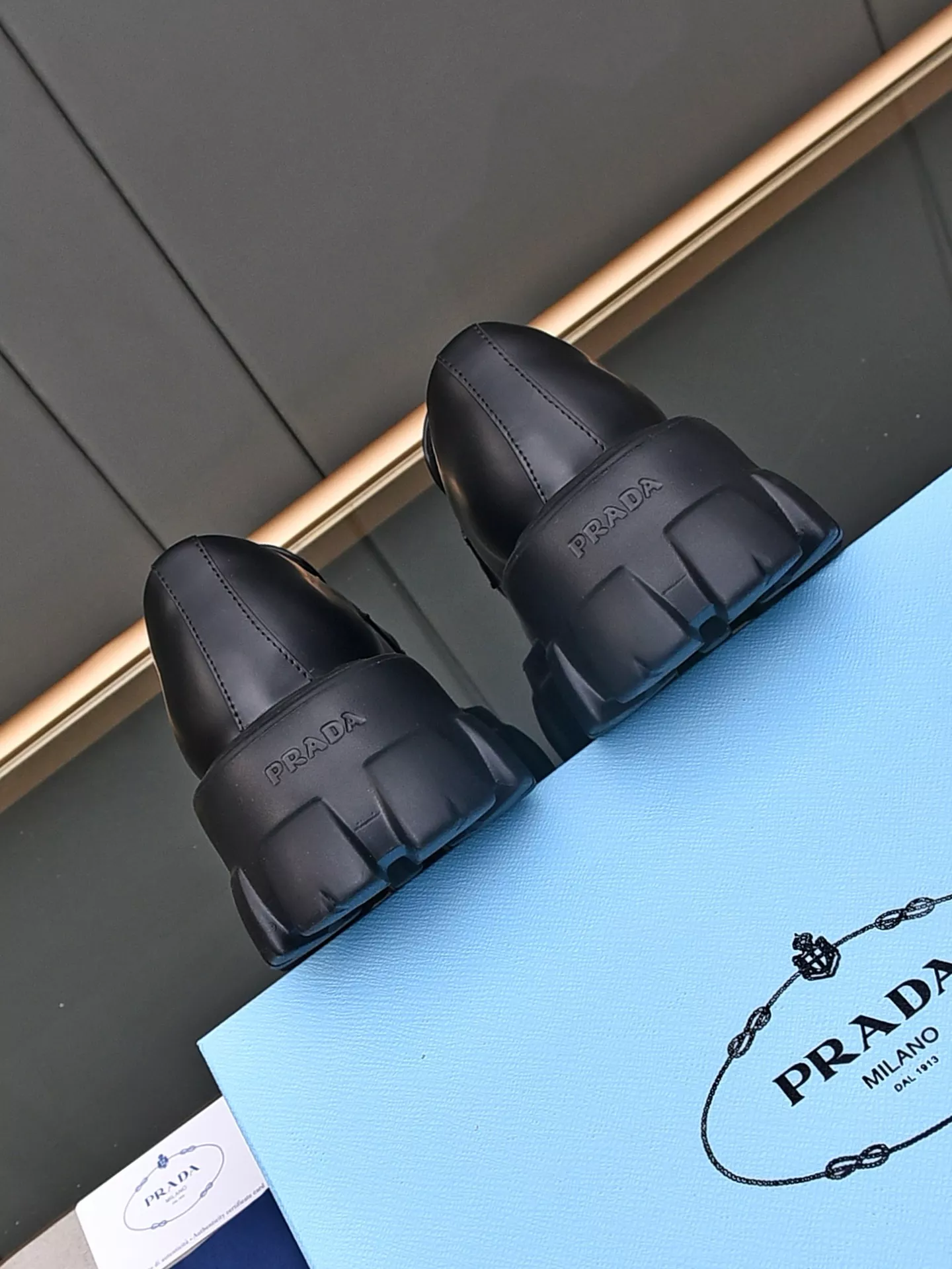 Classic 9551 Prada Leather Shoes For Men